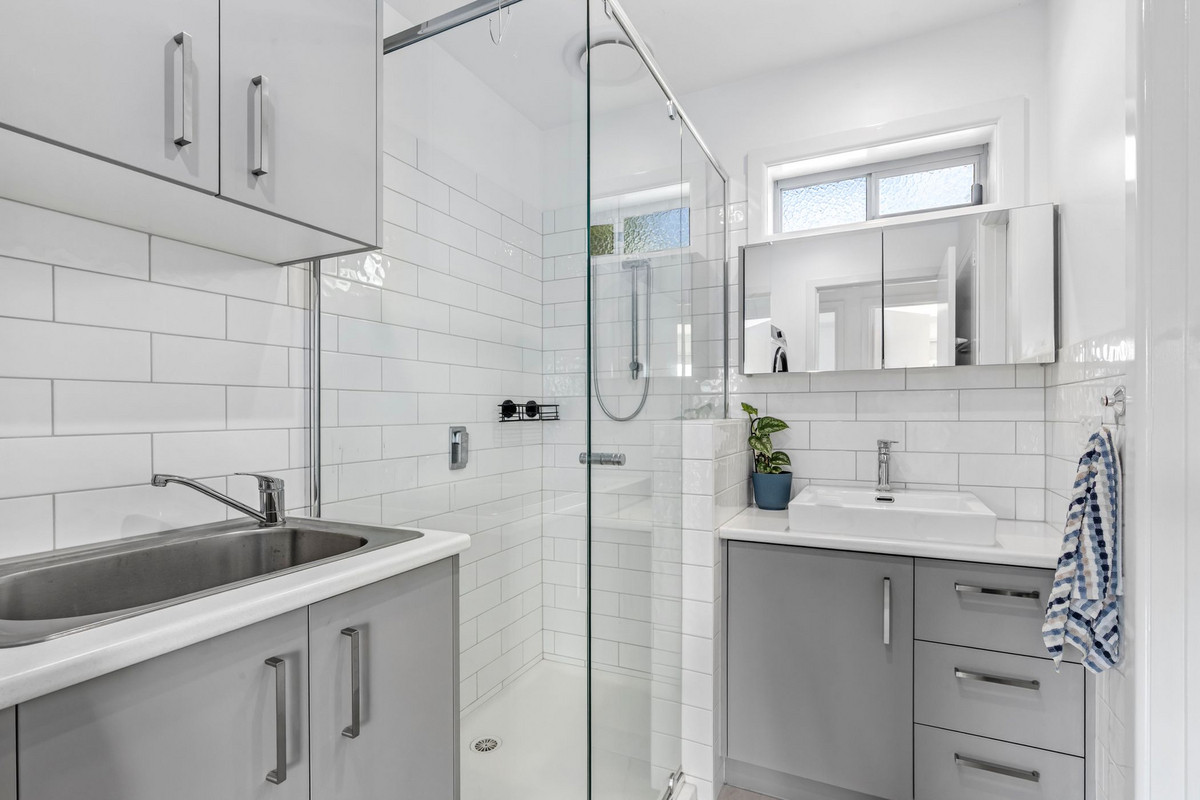 1 / 290 Scenic Road, Highton VIC 3216, Highton - Thumbnail 6