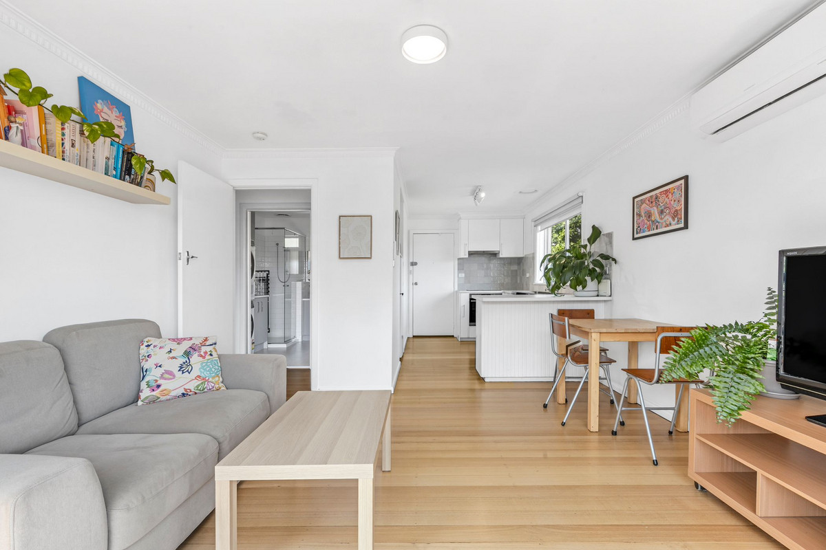 1 / 290 Scenic Road, Highton VIC 3216, Highton - Thumbnail 3