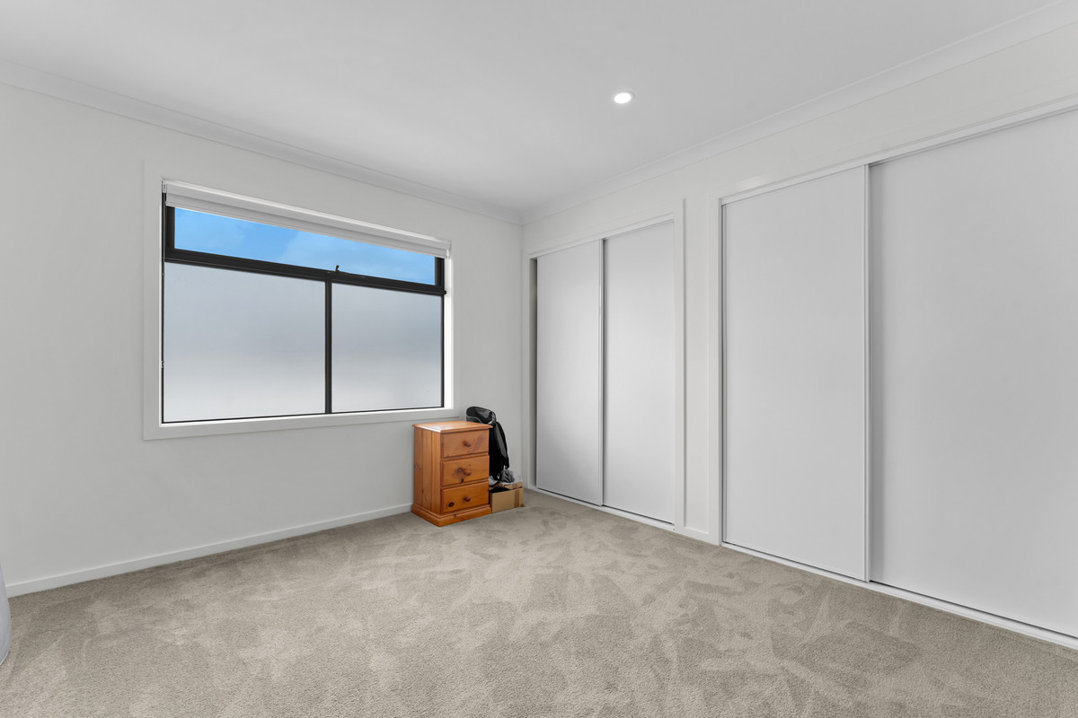 39 Cabo Circuit, Clyde North VIC 3978, Clyde North - Thumbnail 8
