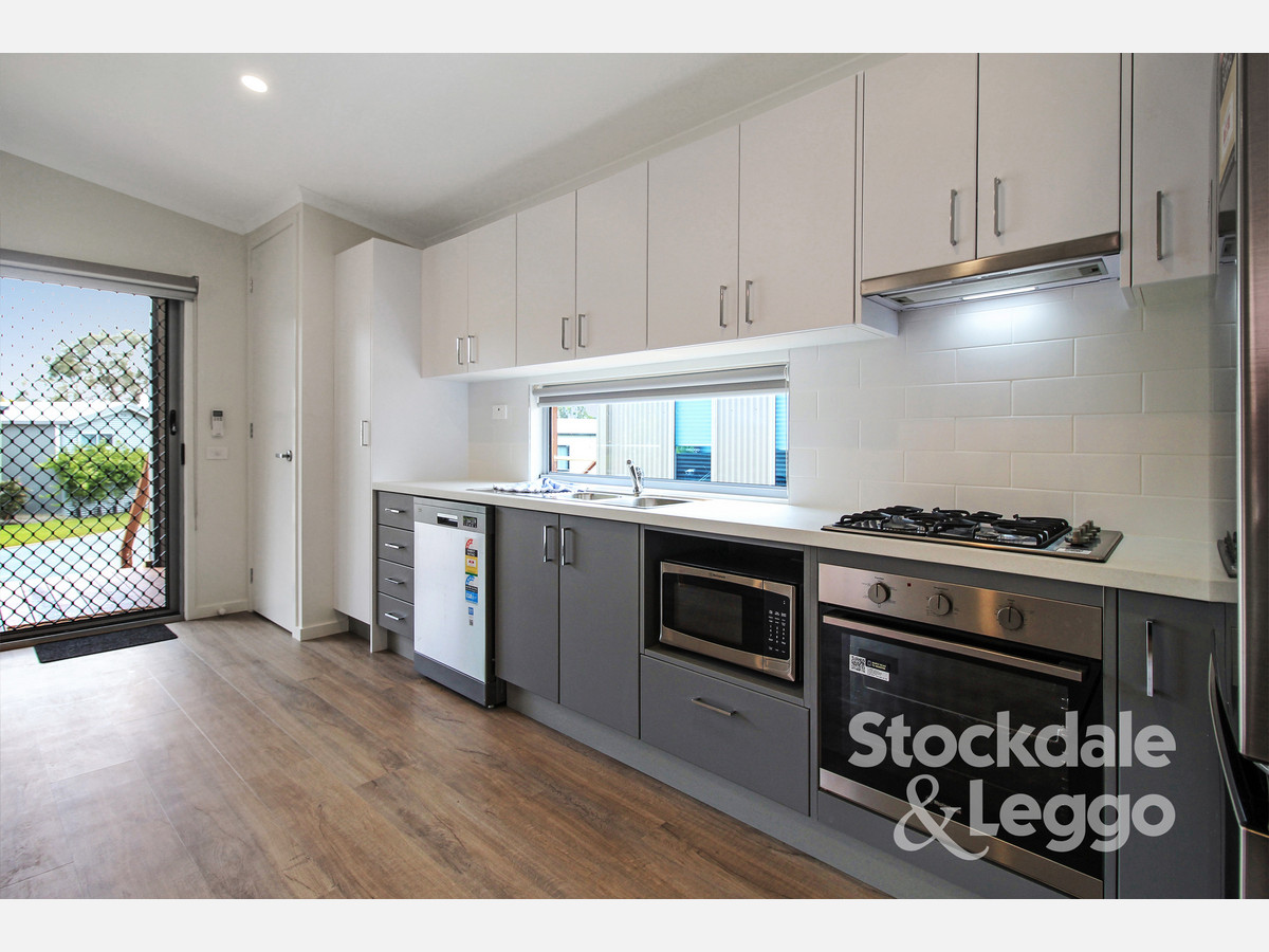 3a / 306 Jetty Road, Rosebud VIC 3939, Rosebud - Thumbnail 3