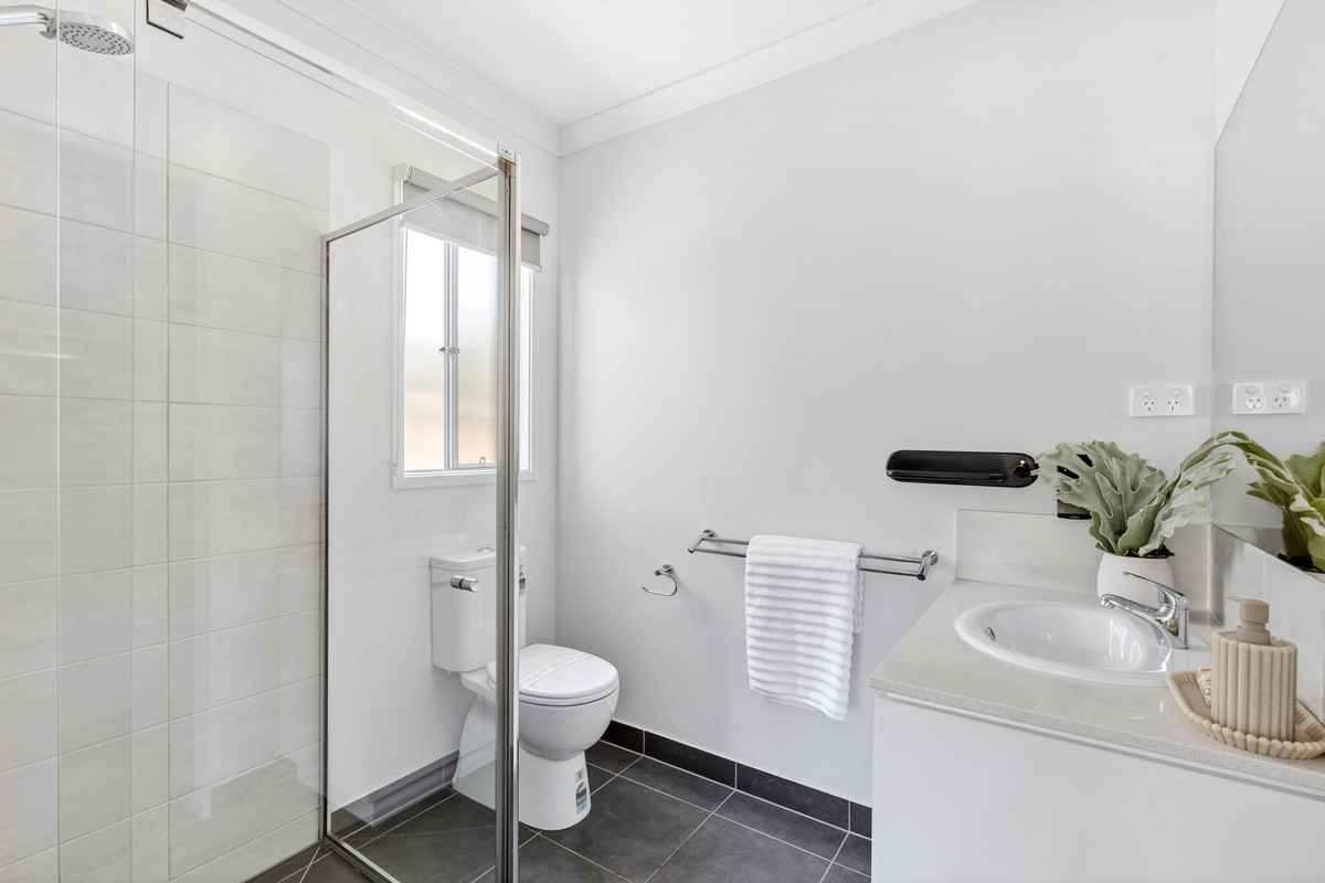 16 Serene Avenue, ARMSTRONG CREEK VIC 3217, Armstrong Creek - Thumbnail 8