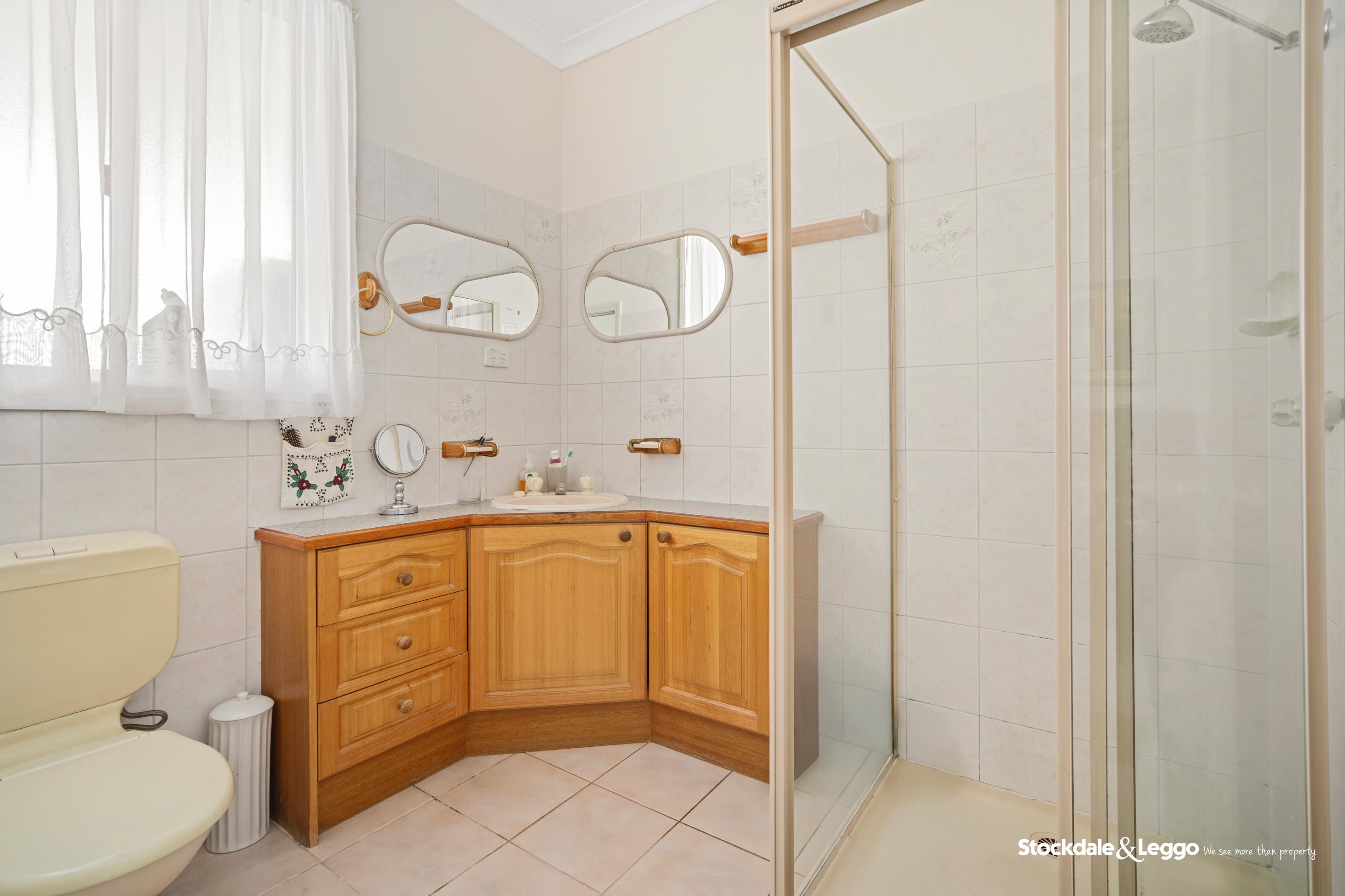 24 Earlston Circuit, Cranbourne VIC, Cranbourne - Thumbnail 4
