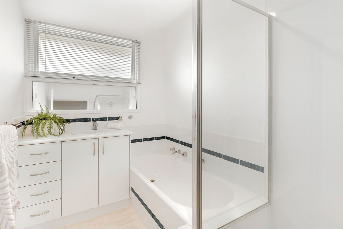 35 Walpole Avenue, Belmont VIC 3216, Belmont - Thumbnail 4