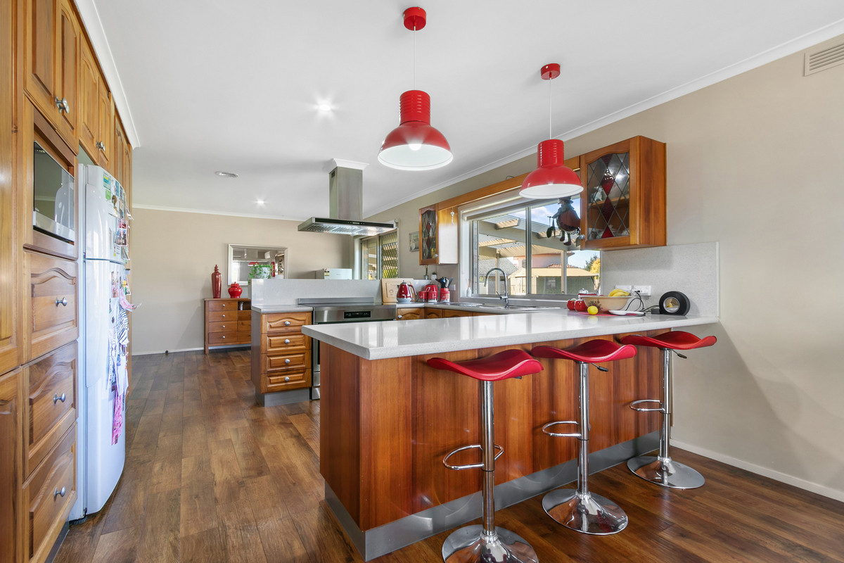 34 – 36 Chestnut Avenue, Morwell VIC 3840, Morwell - Thumbnail 2
