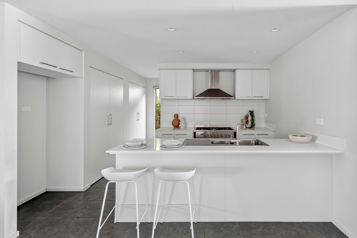 6 Aristotle Street, Mount Duneed VIC 3217, Mount Duneed - Thumbnail 3