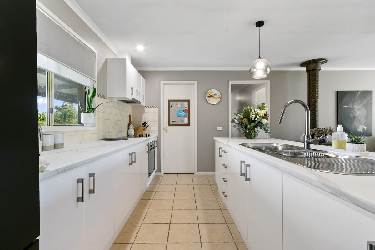 75 Saviges Road, YALLOURN NORTH VIC 3825, Yallourn North - Thumbnail 2