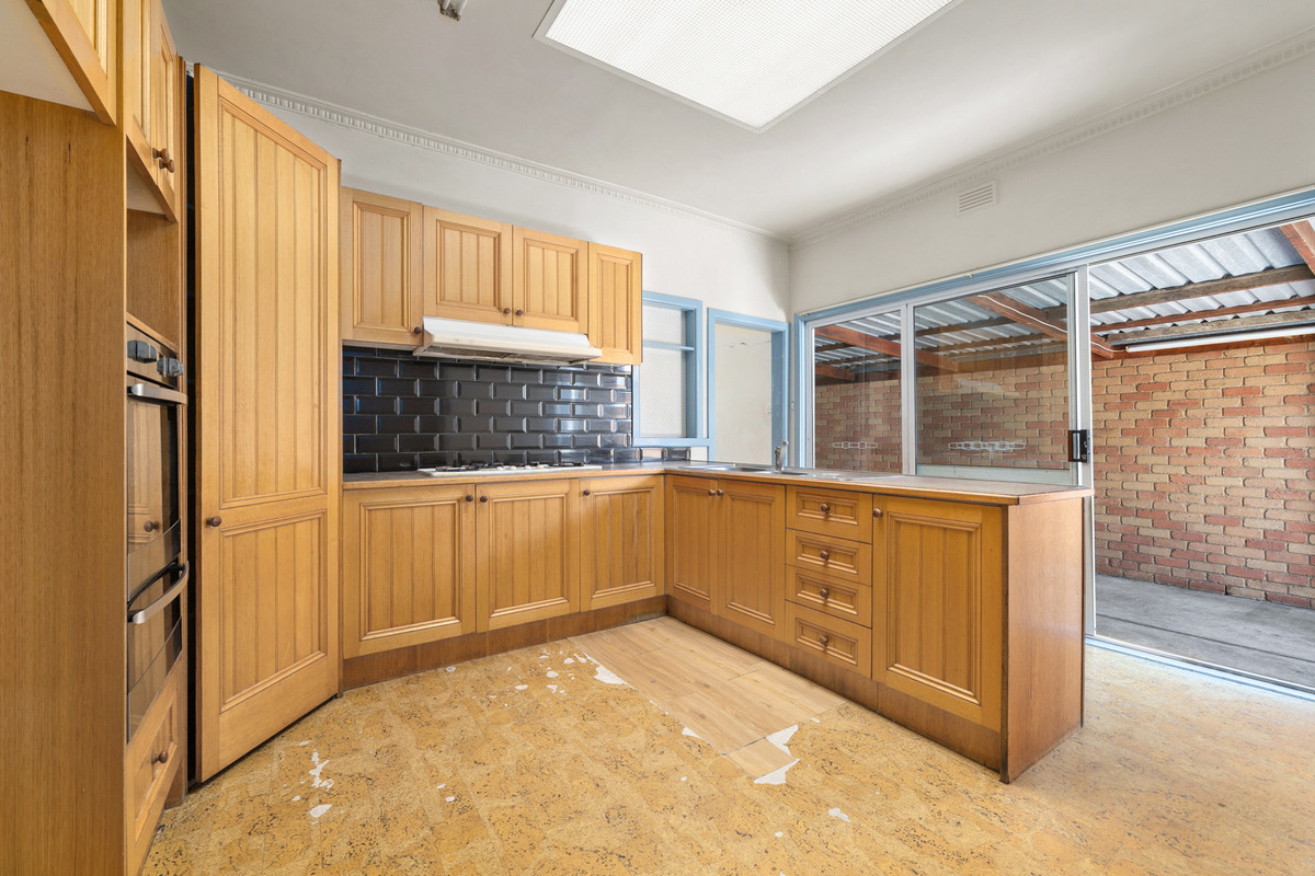 54 Farview Street, Glenroy VIC 3046, Glenroy - Thumbnail 6