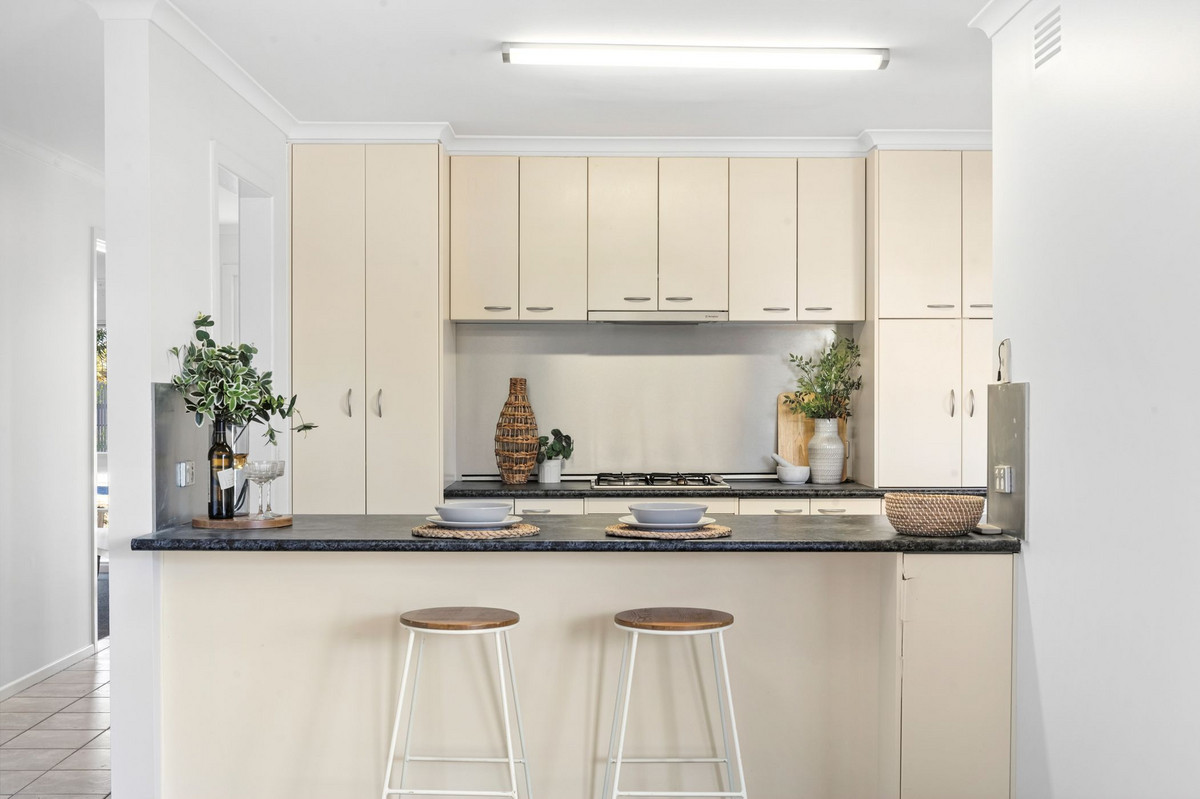 41 Sandringham Parade, Newtown VIC 3220, Newtown - Thumbnail 3