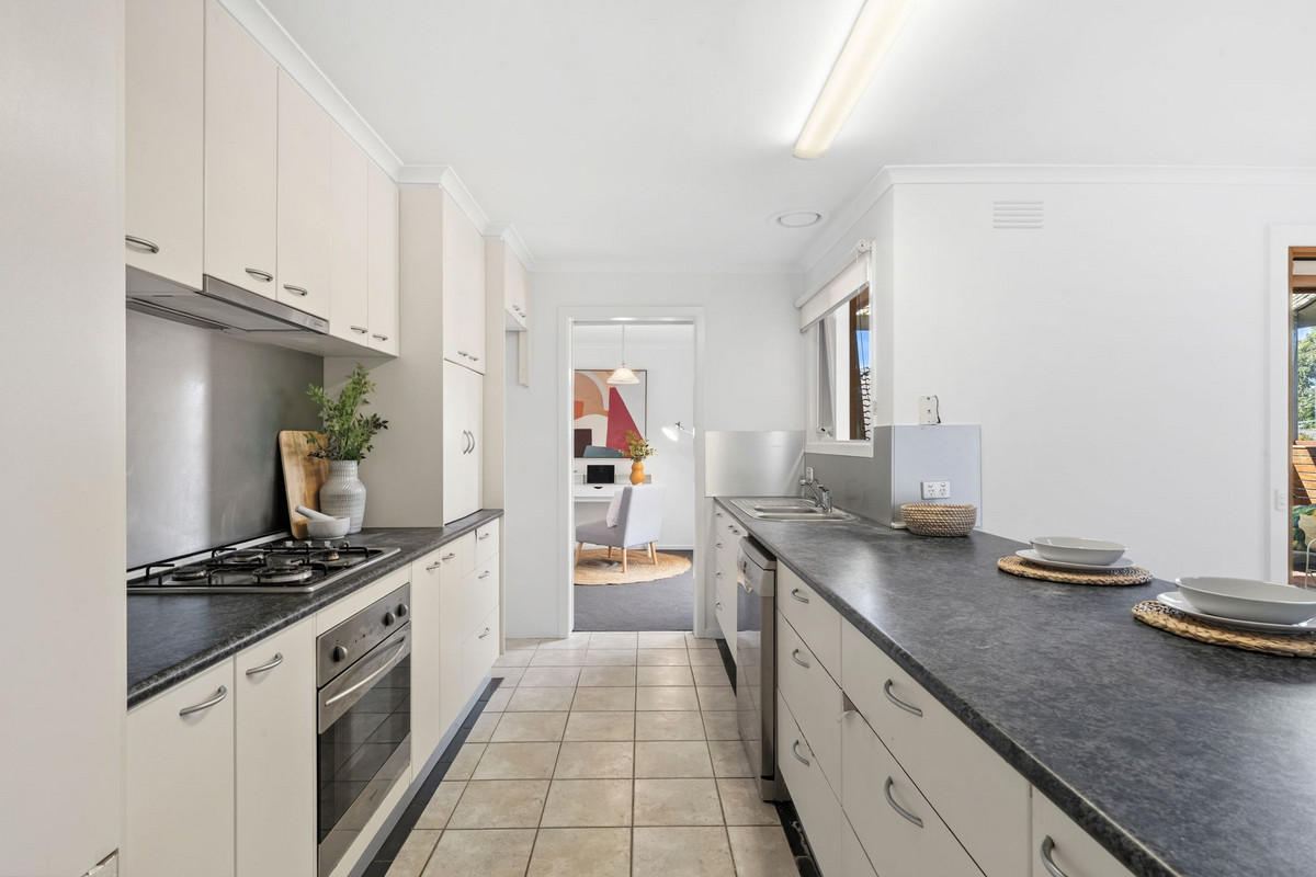 41 Sandringham Parade, Newtown VIC 3220, Newtown - Thumbnail 4