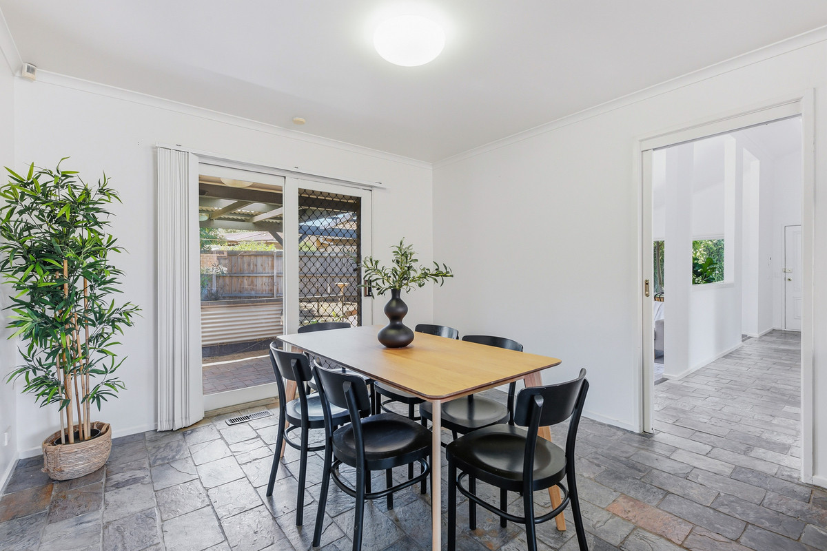 7 Shand Court, Berwick VIC 3806, Berwick - Thumbnail 6