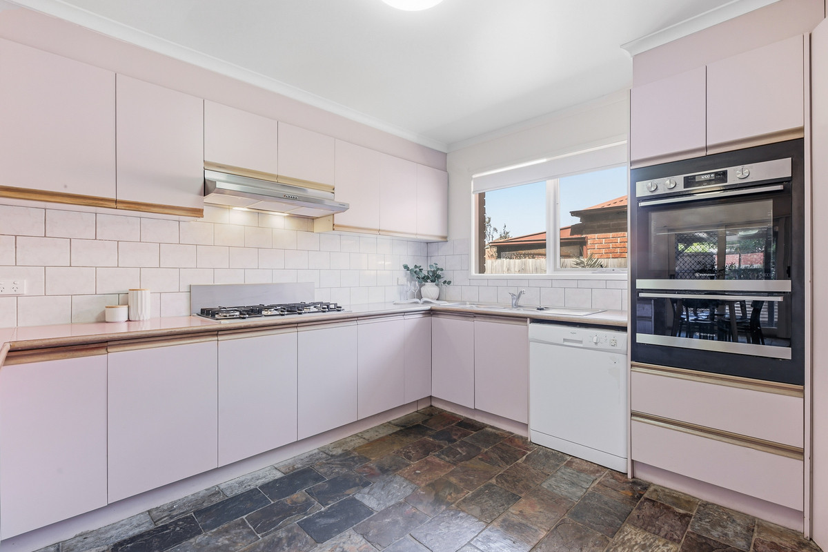 7 Shand Court, Berwick VIC 3806, Berwick - Thumbnail 3