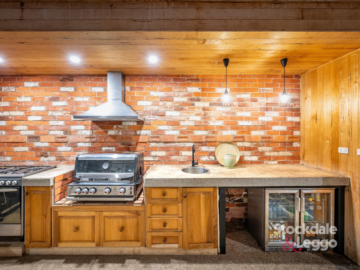 24 Maude Street, Shepparton VIC 3630, Shepparton - Thumbnail 3