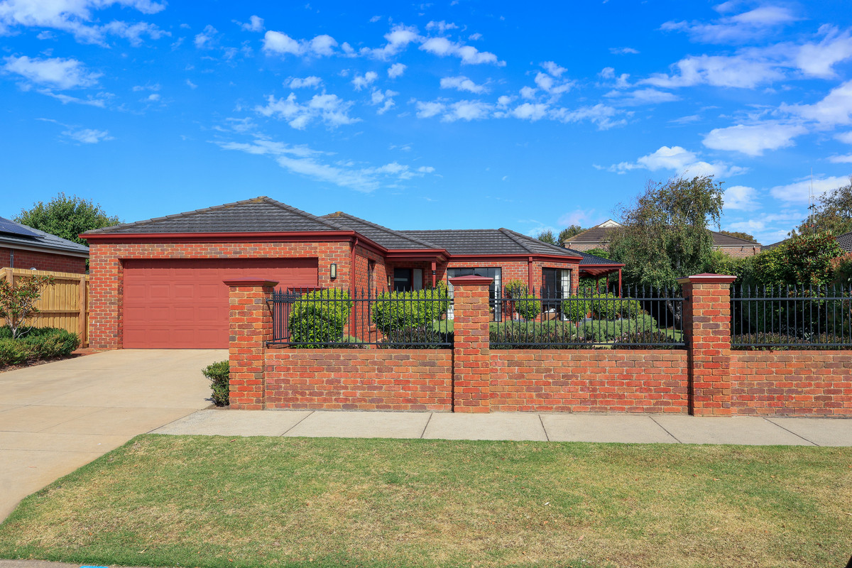 16 Evelyn Crescent, Warrnambool VIC 3280, Warrnambool - Thumbnail 2