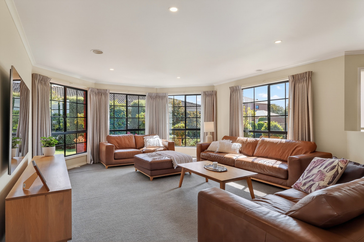 16 Evelyn Crescent, Warrnambool VIC 3280, Warrnambool - Thumbnail 4