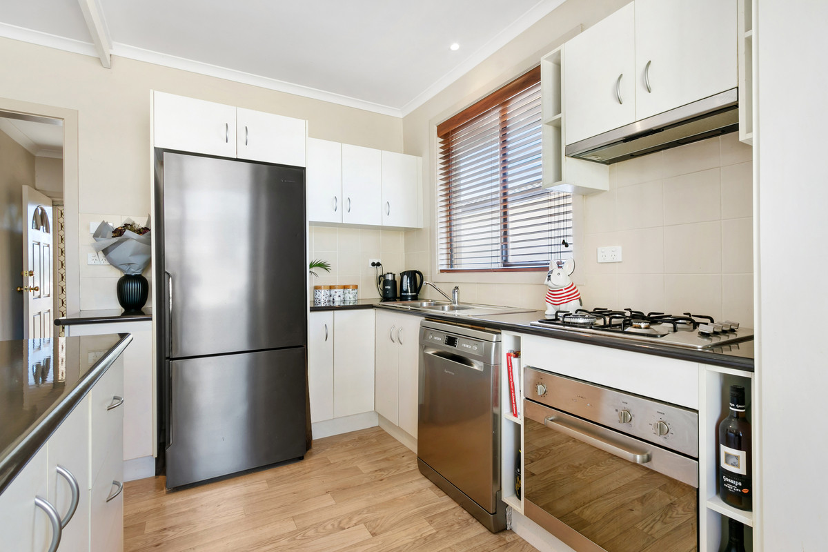 33 Dunbar Avenue, Morwell VIC 3840, Morwell - Thumbnail 5
