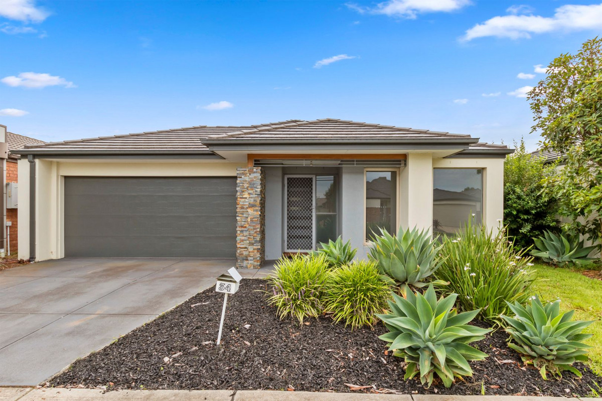 34 Edenbrook Circuit, Pakenham VIC 3810, Pakenham - Thumbnail 2