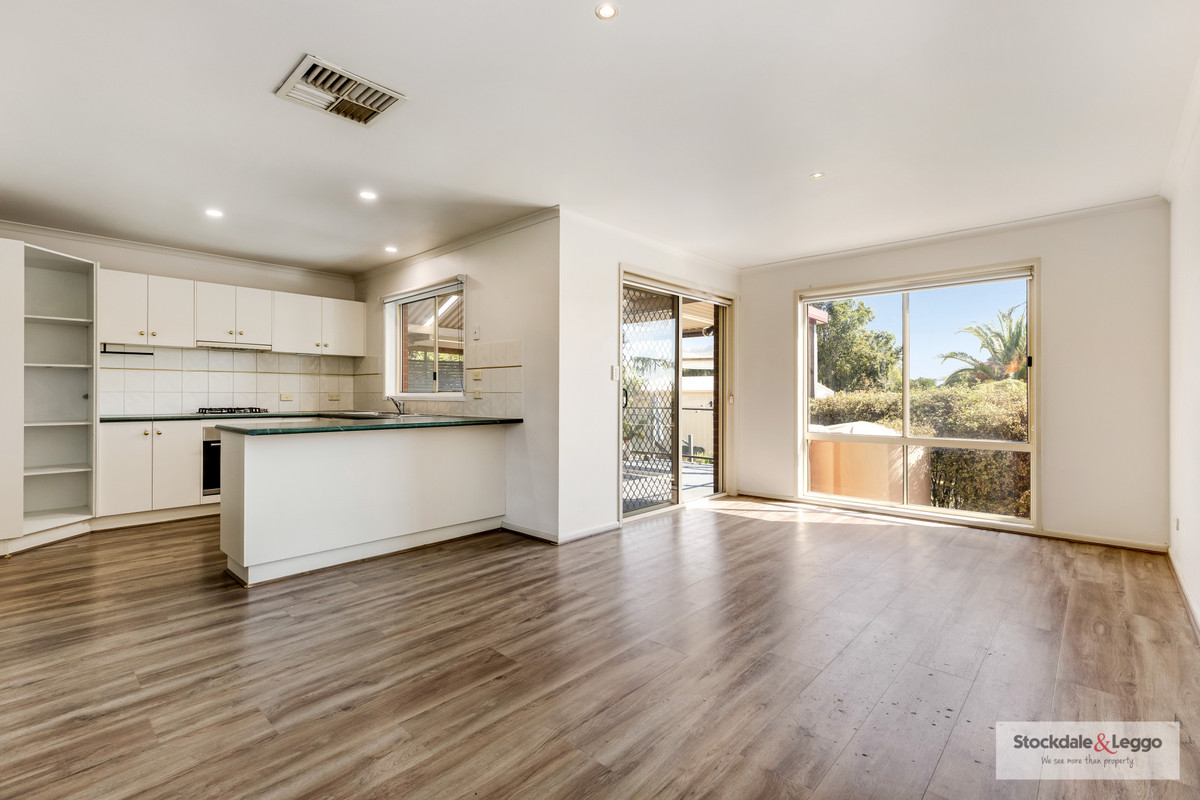 6 Pattison Drive, Kangaroo Flat VIC 3555, Kangaroo Flat - Thumbnail 3