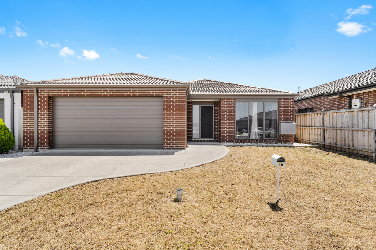 14 Jarrod Drive, Pakenham VIC 3810, Pakenham - Thumbnail 2