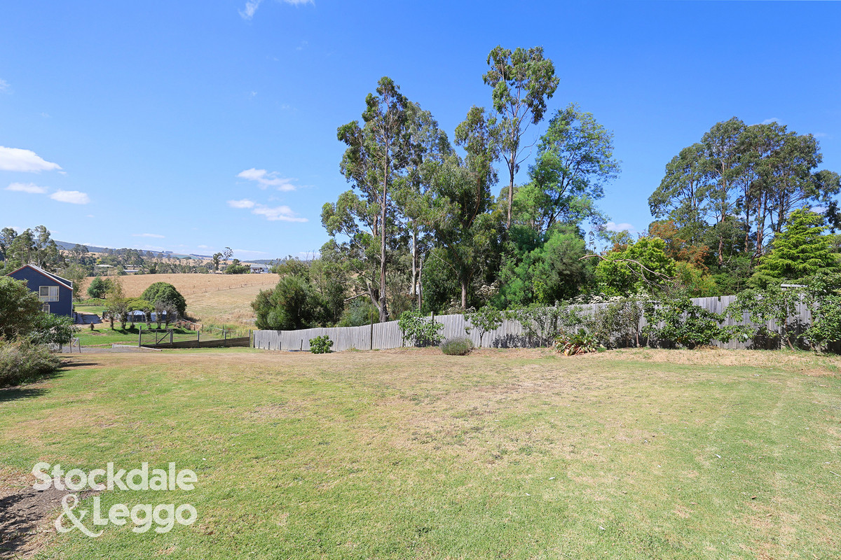 22 Allen Street, MIRBOO NORTH VIC 3871, Mirboo North - Thumbnail 2