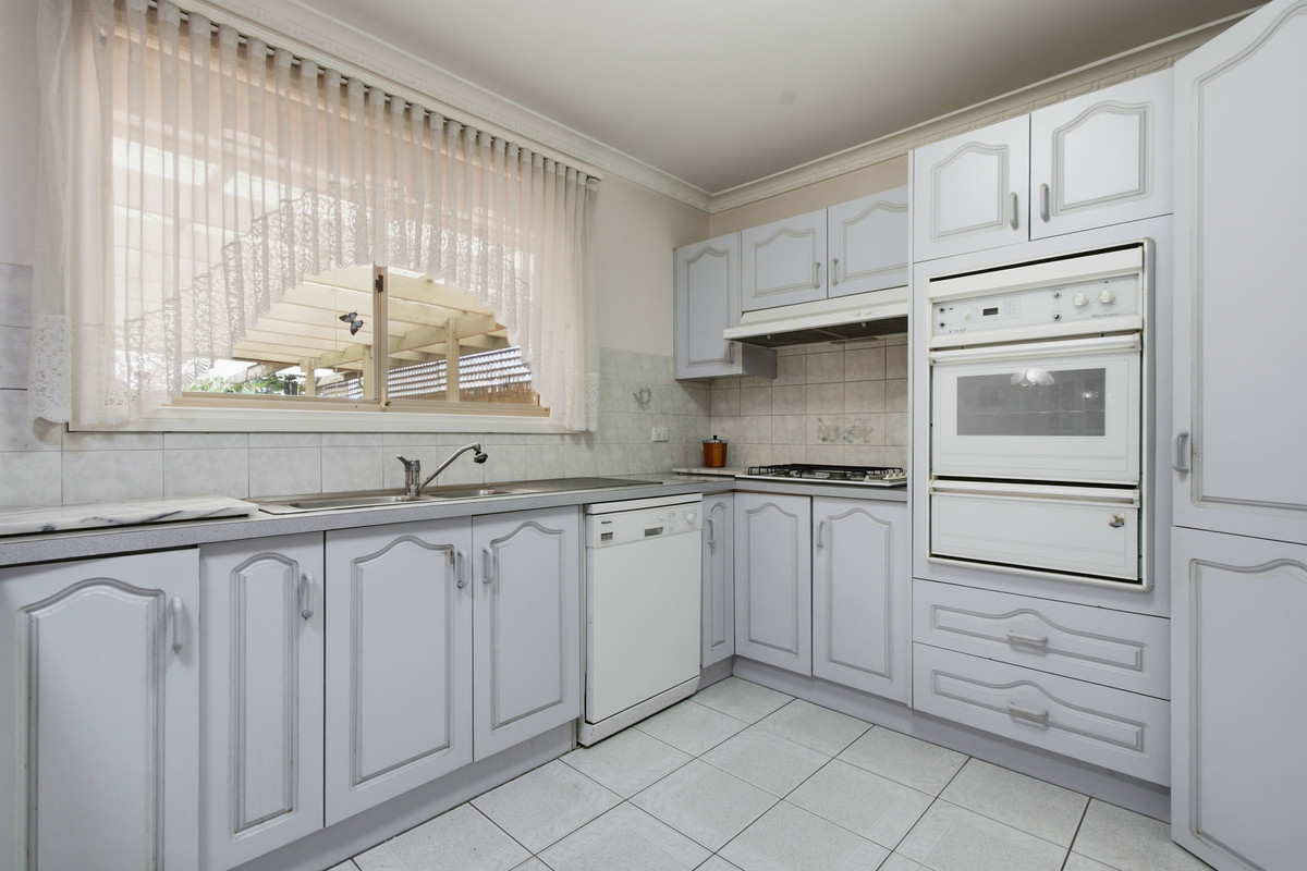 17 Lord Place, Morwell VIC 3840, Morwell - Thumbnail 4