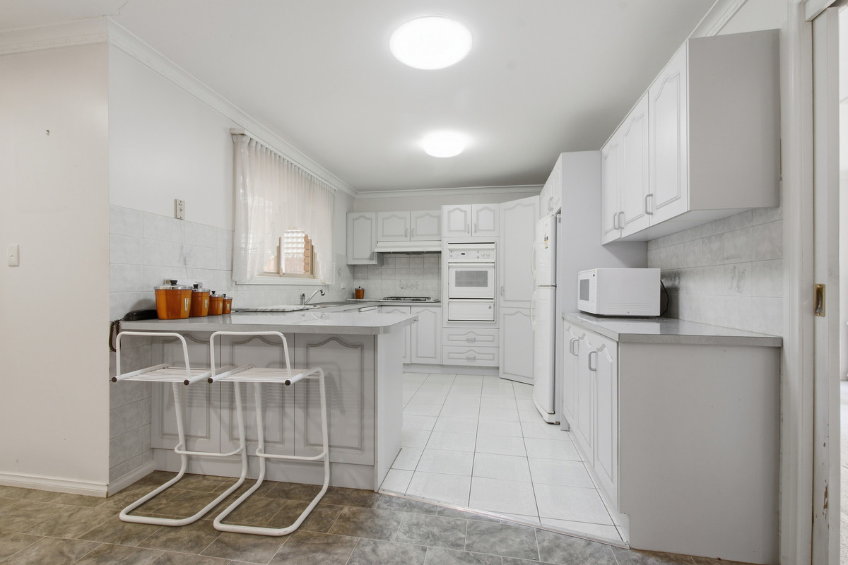 17 Lord Place, Morwell VIC 3840, Morwell - Thumbnail 5