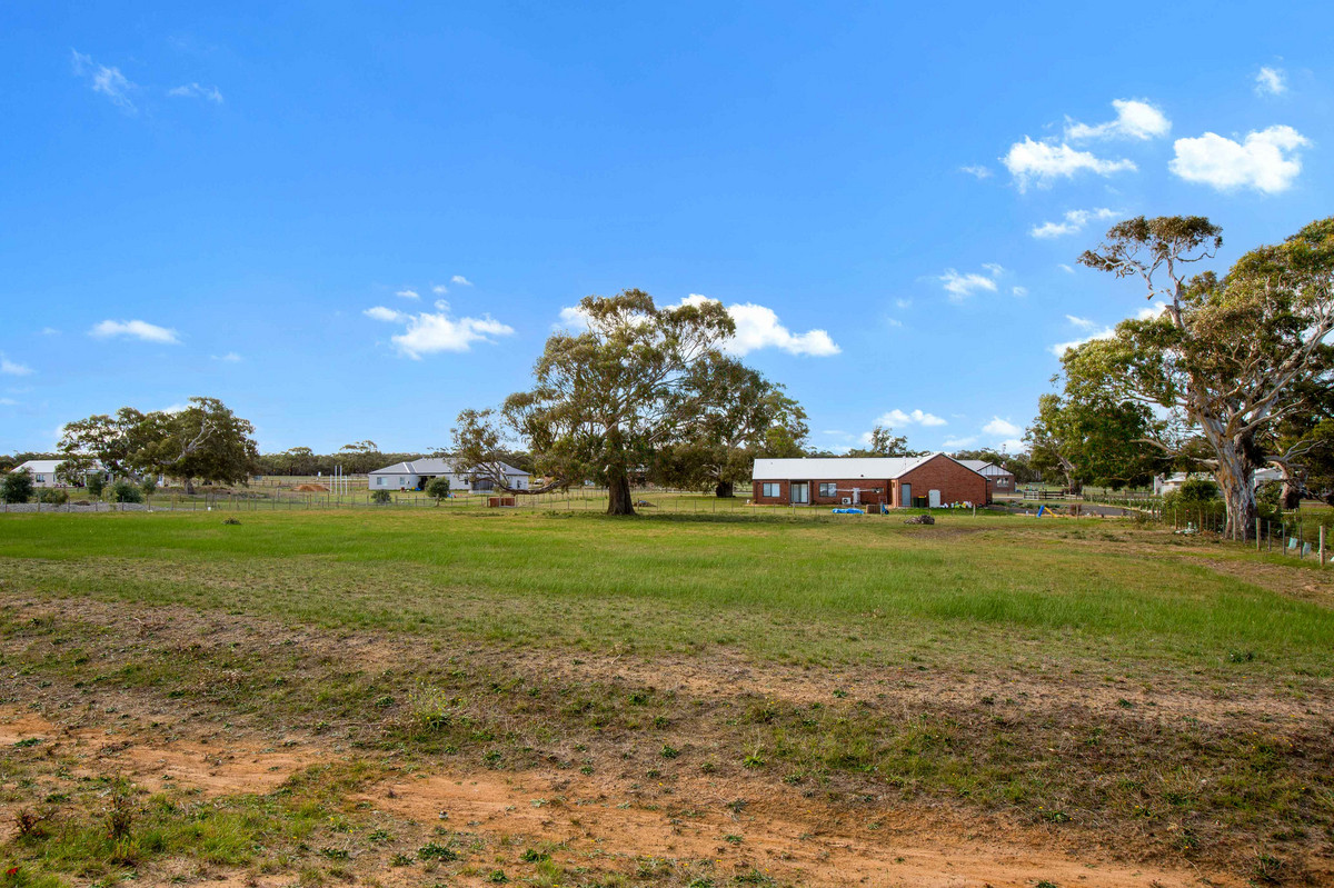 30 McQueen Drive, Inverleigh VIC 3321, Inverleigh - Thumbnail 6