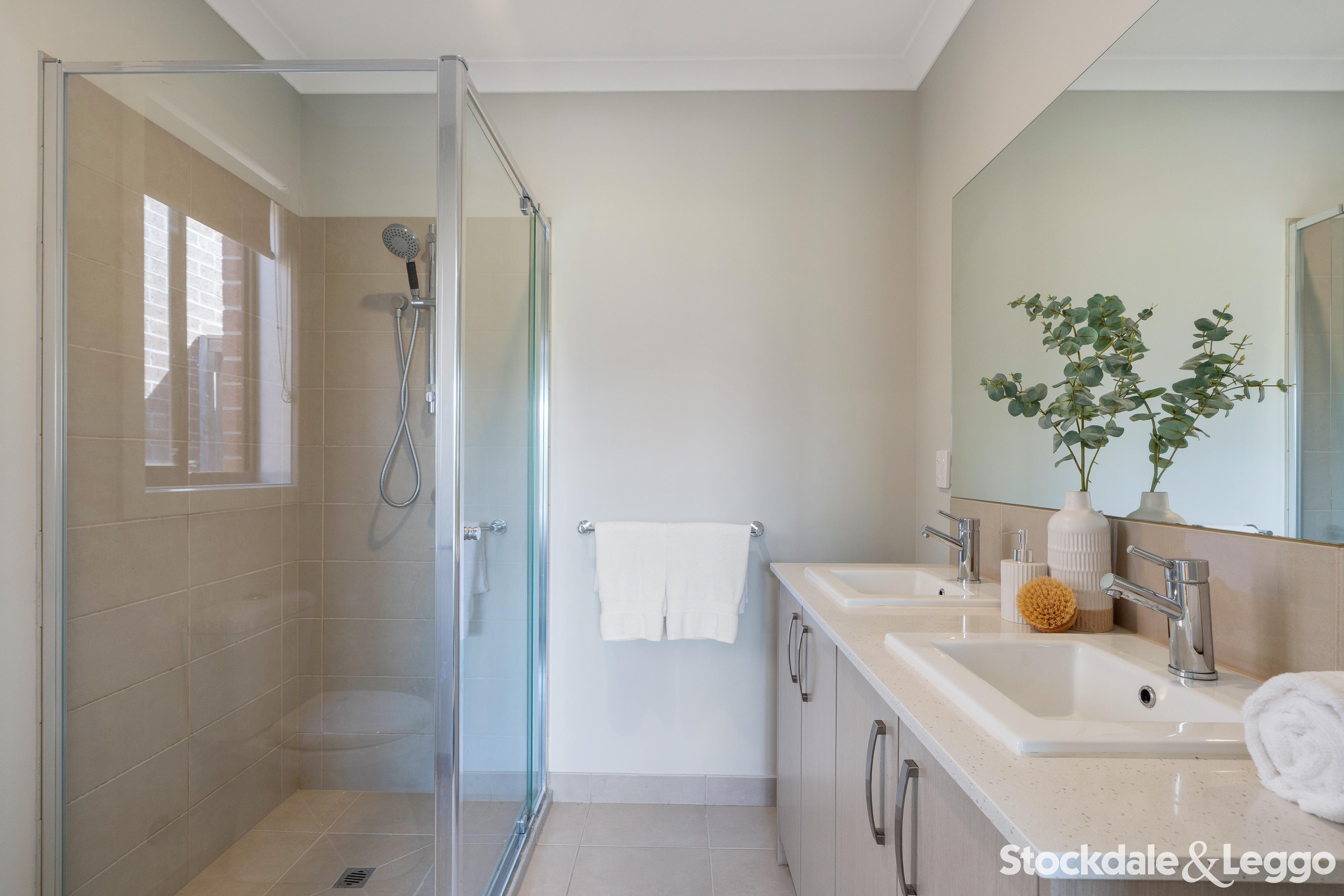 82 Whiteleaf Drive, Mickleham VIC, Mickleham - Thumbnail 3