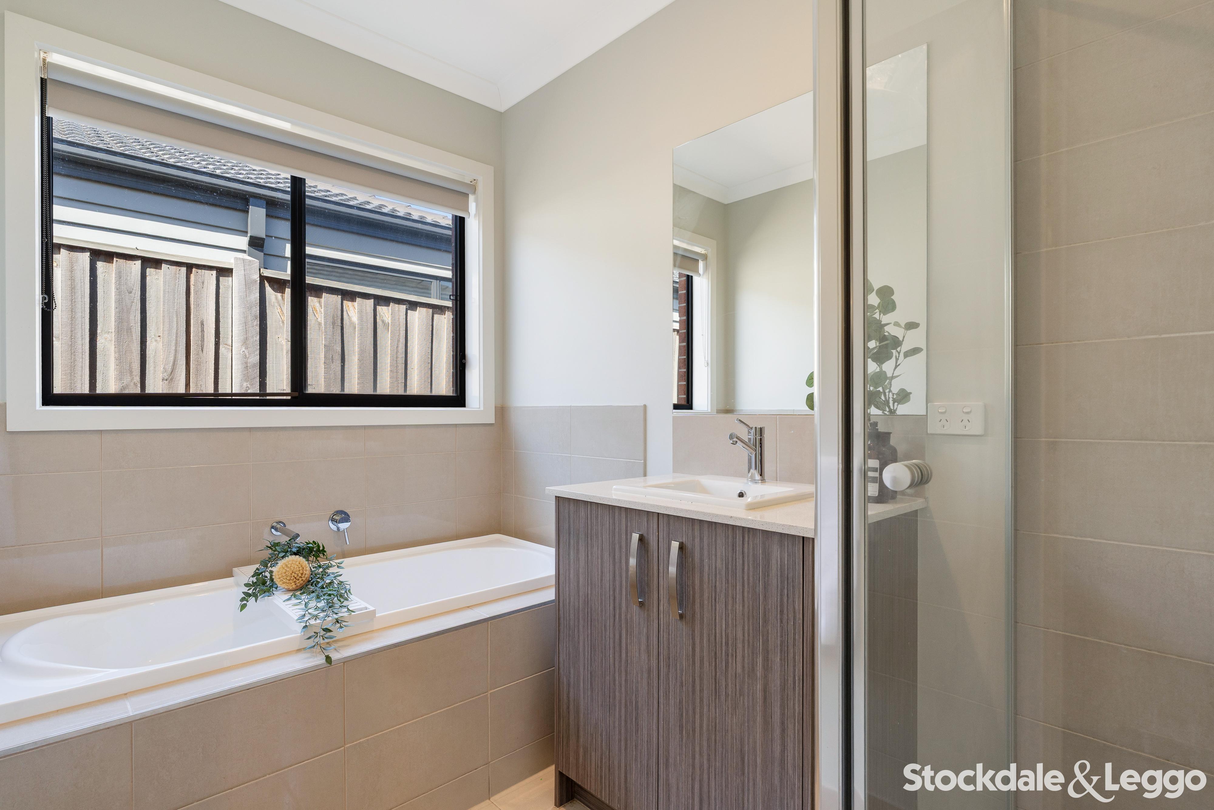 82 Whiteleaf Drive, Mickleham VIC, Mickleham - Thumbnail 6