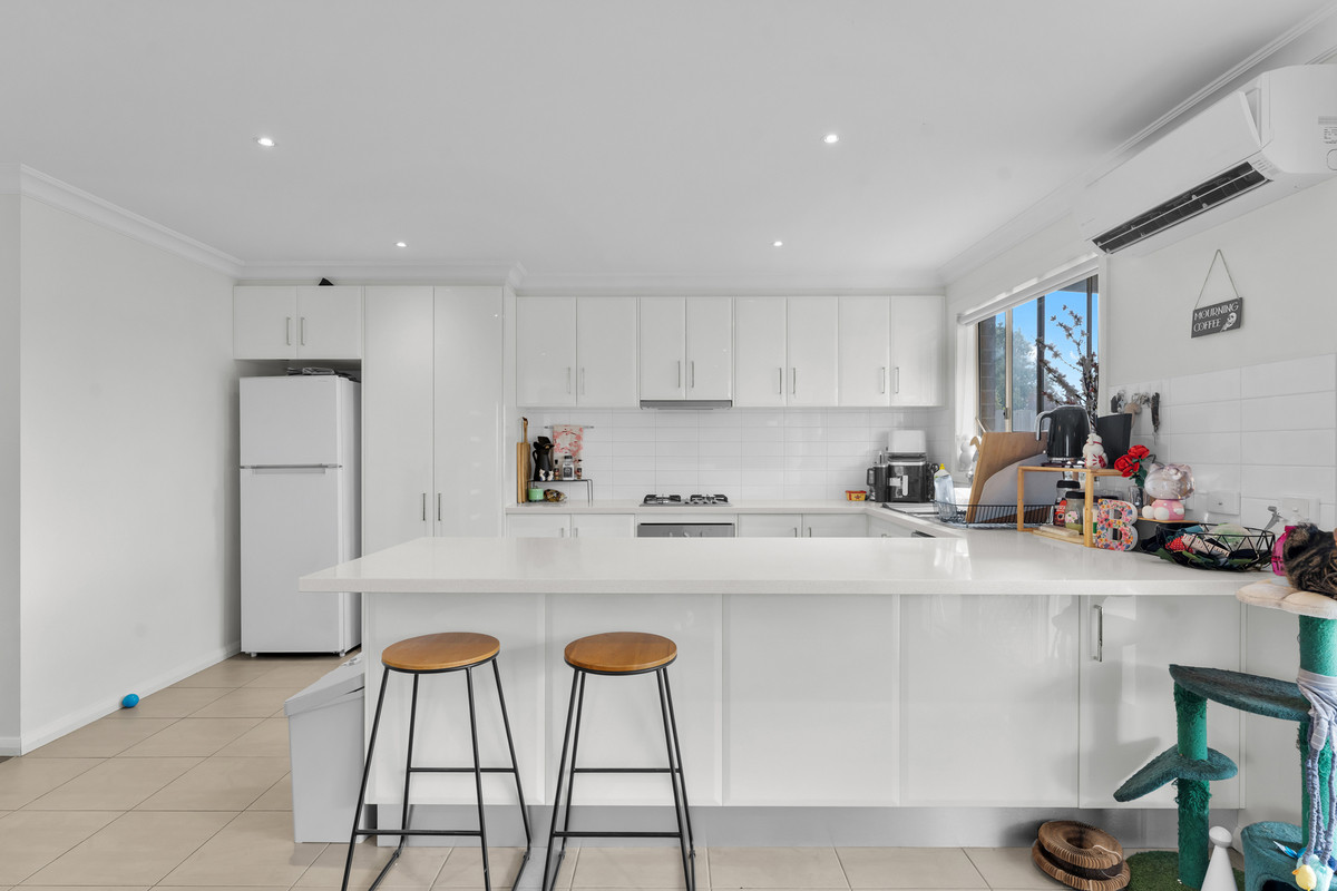 3 / 16 Thomas Street, Pakenham VIC 3810, Pakenham - Thumbnail 4