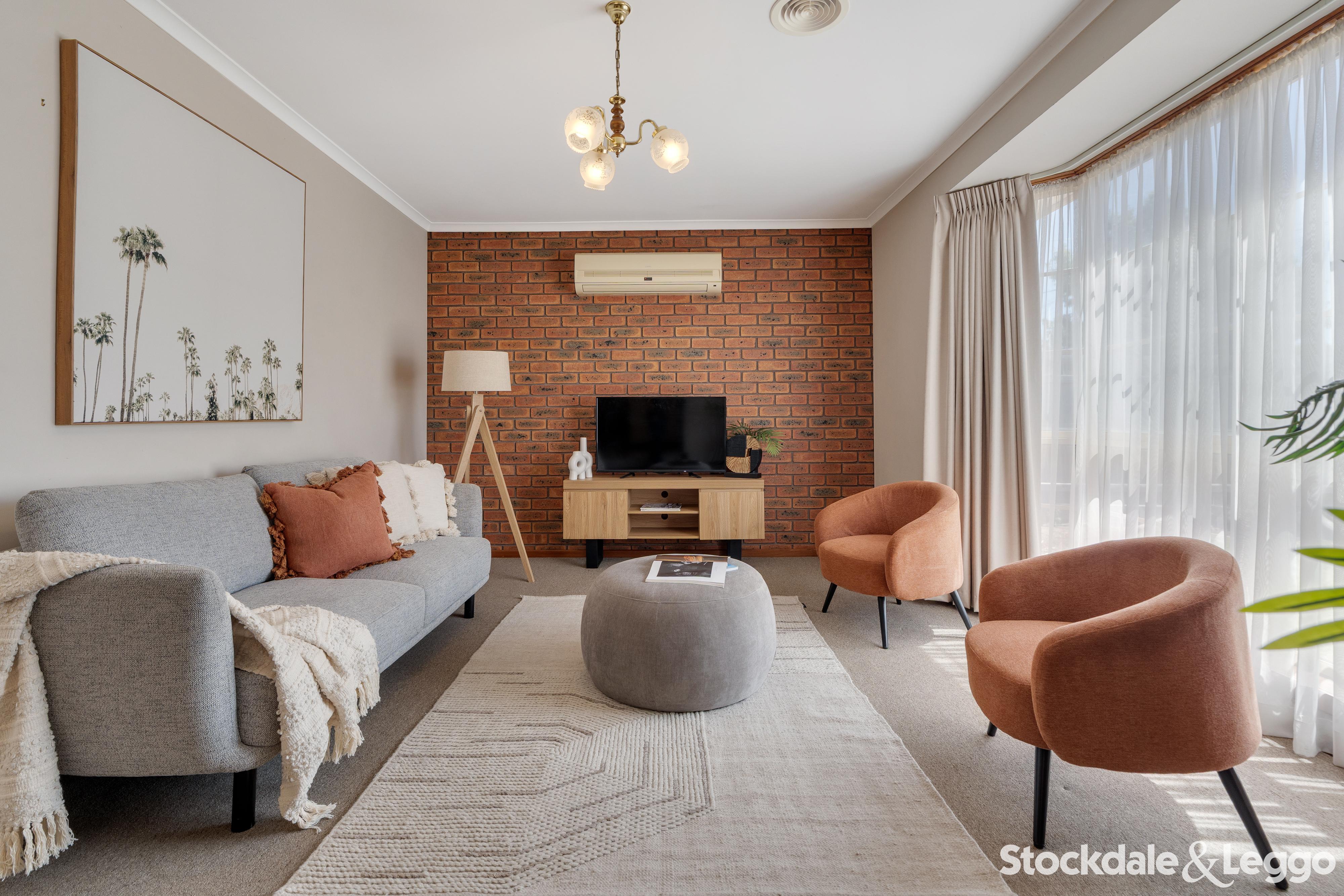 27A Carlisle St, Craigieburn VIC, Craigieburn - Thumbnail 2