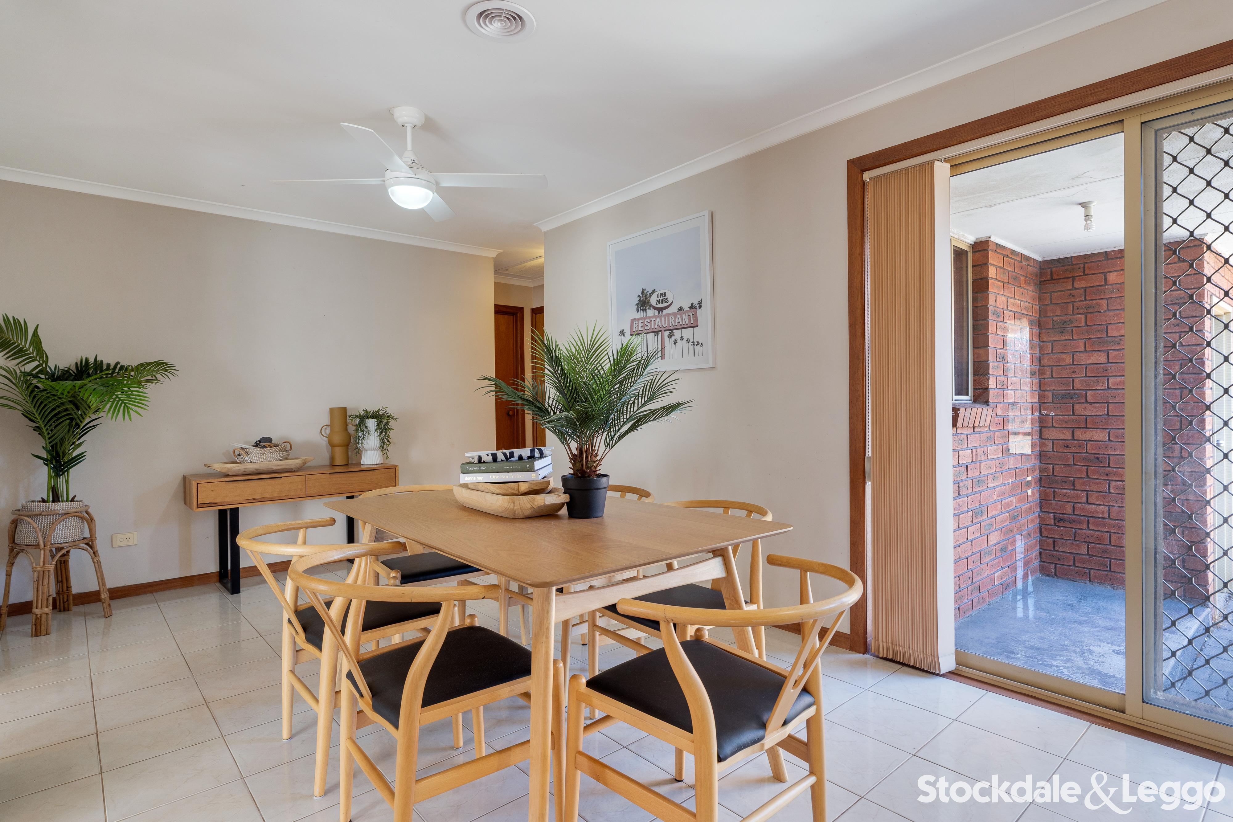 27A Carlisle St, Craigieburn VIC, Craigieburn - Thumbnail 4