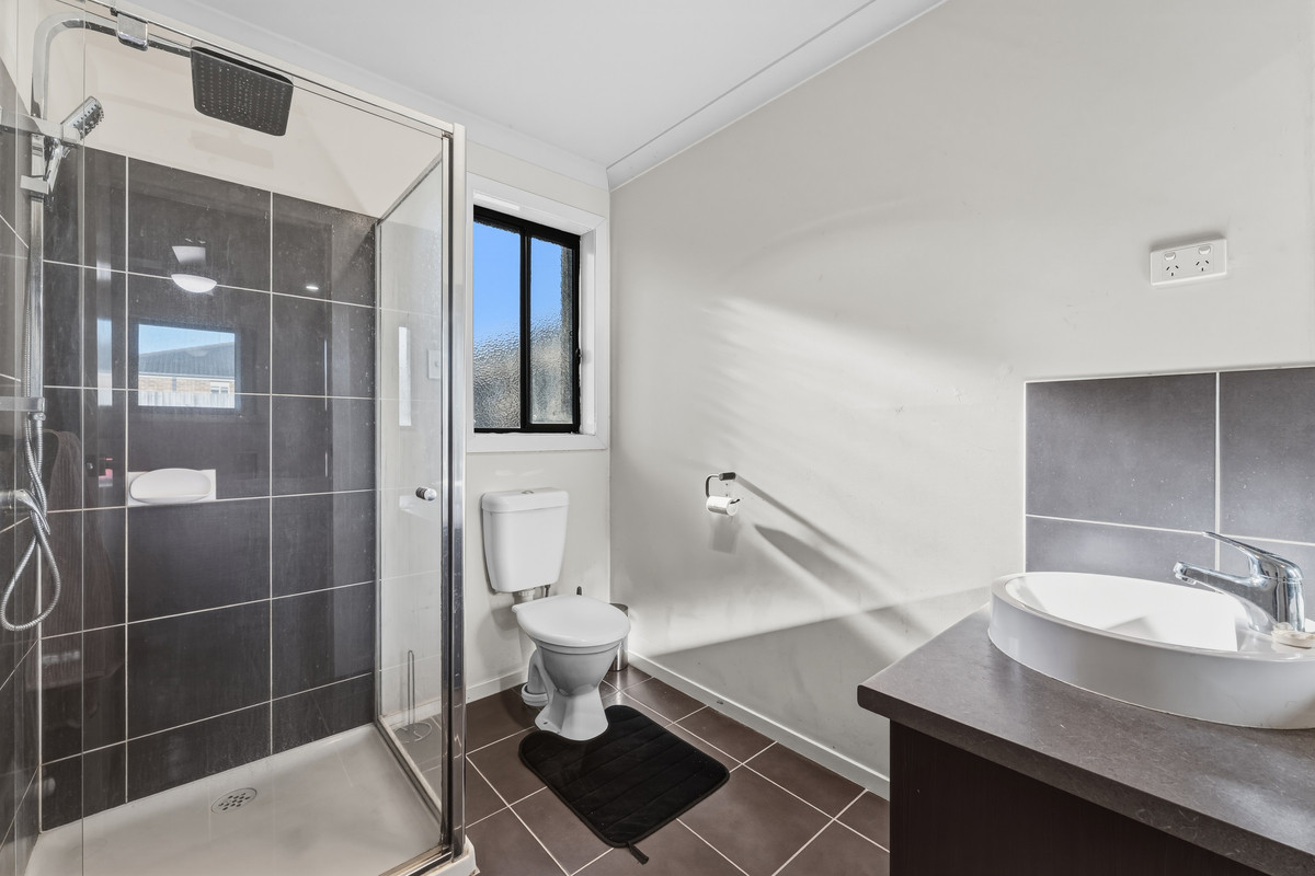 11 Alapont Close, Pakenham VIC 3810, Pakenham - Thumbnail 3