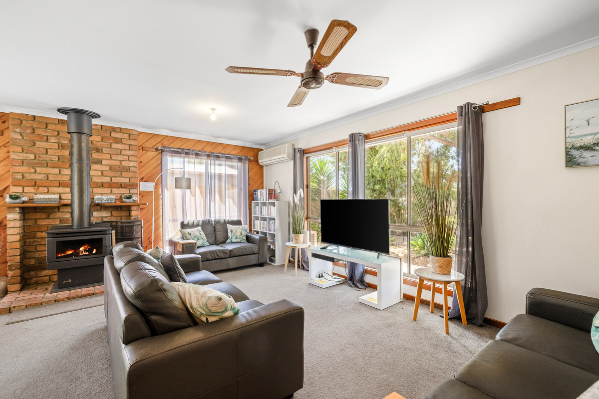 22 Goondiwindi Drive, Cowes VIC 3922, Cowes - Thumbnail 5
