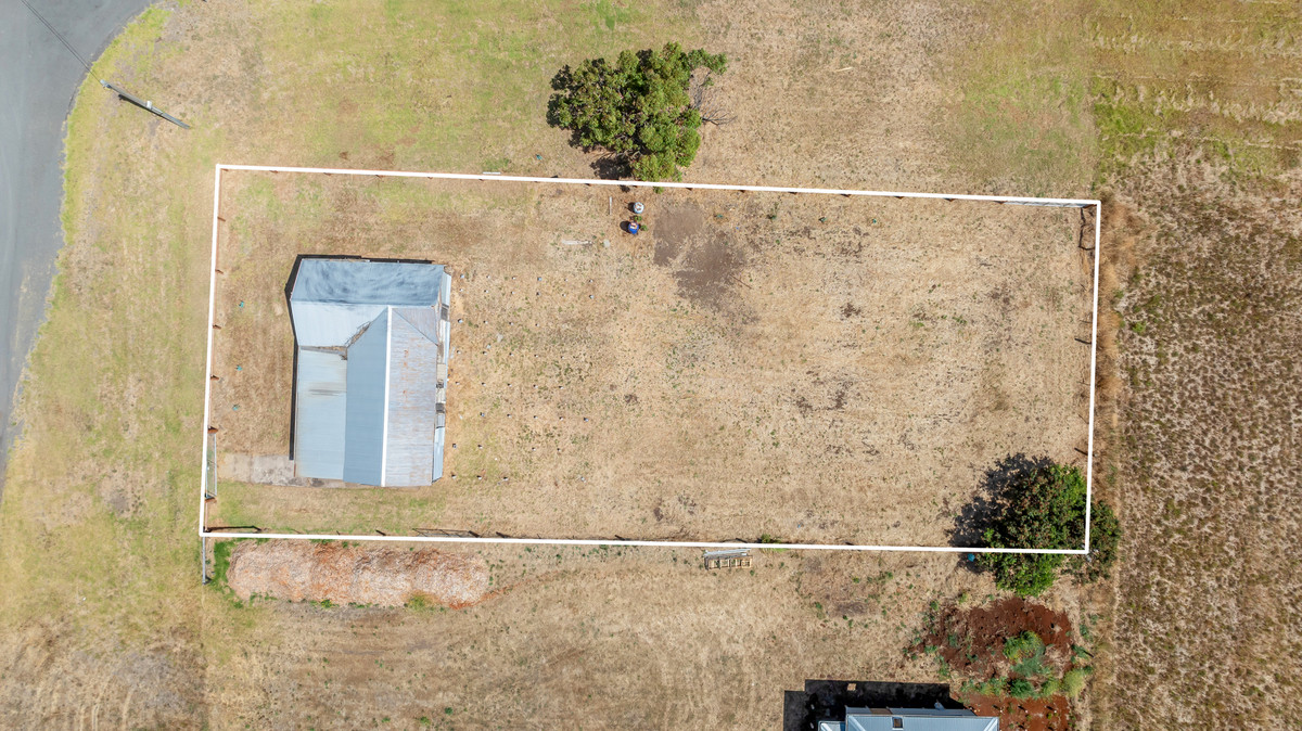 18 Sinnott Street, Yambuk VIC 3285, Yambuk - Thumbnail 2