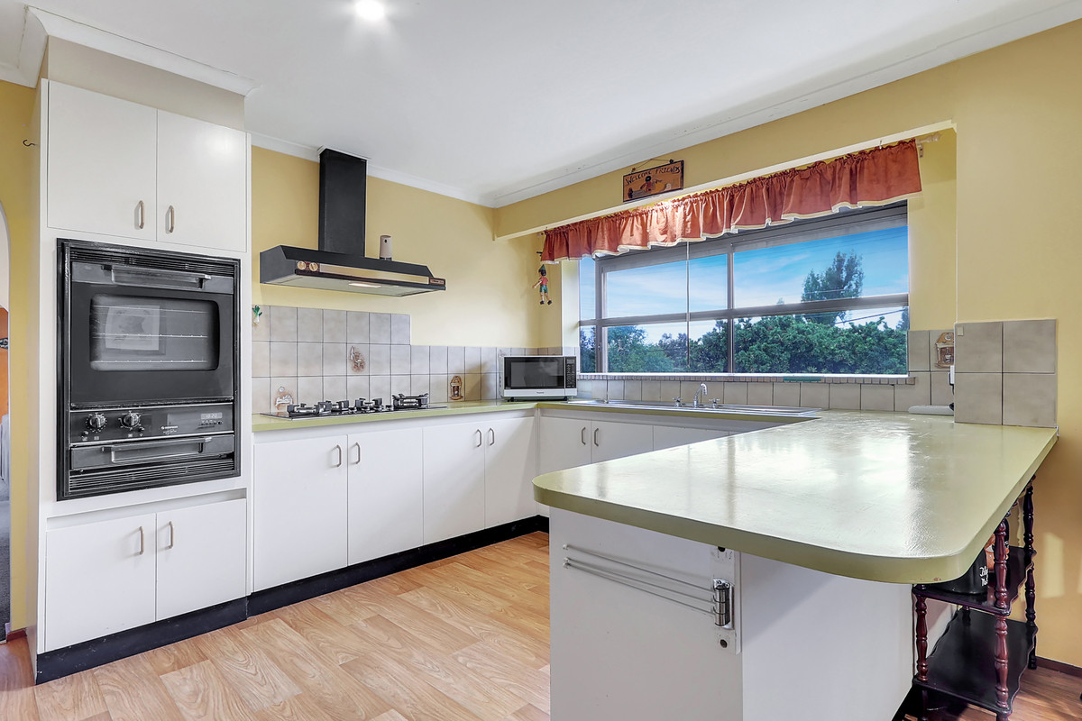 20 Vista Drive, Chirnside Park VIC 3116, Chirnside Park - Thumbnail 2