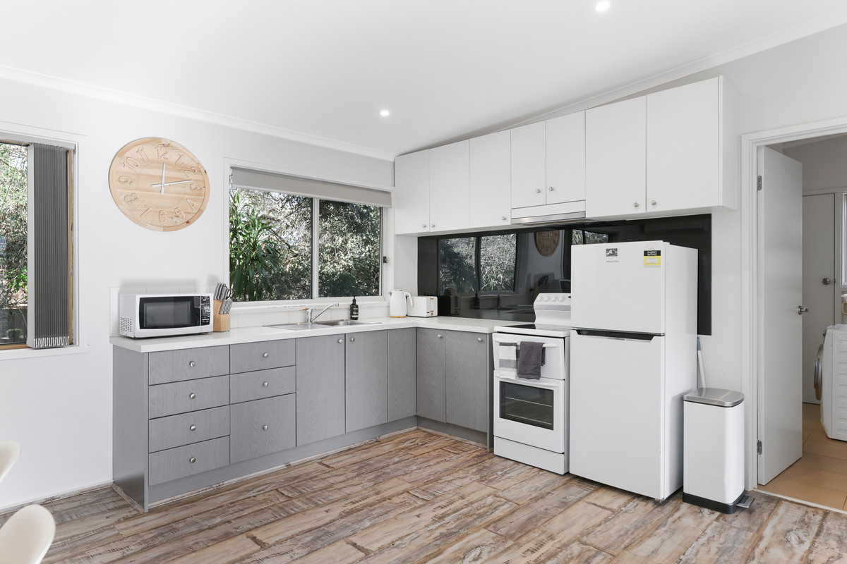 16 Mckenzie Road, Cowes VIC 3922, Cowes - Thumbnail 3