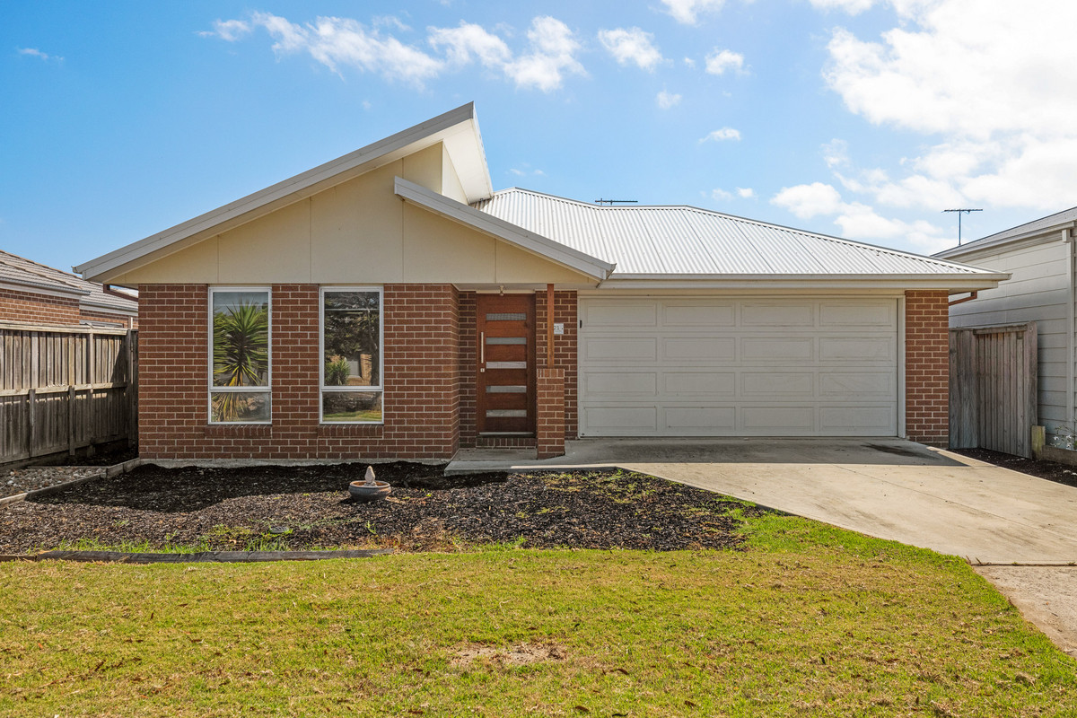 21 Grampian Boulevard, Cowes VIC 3922, Cowes - Image 1