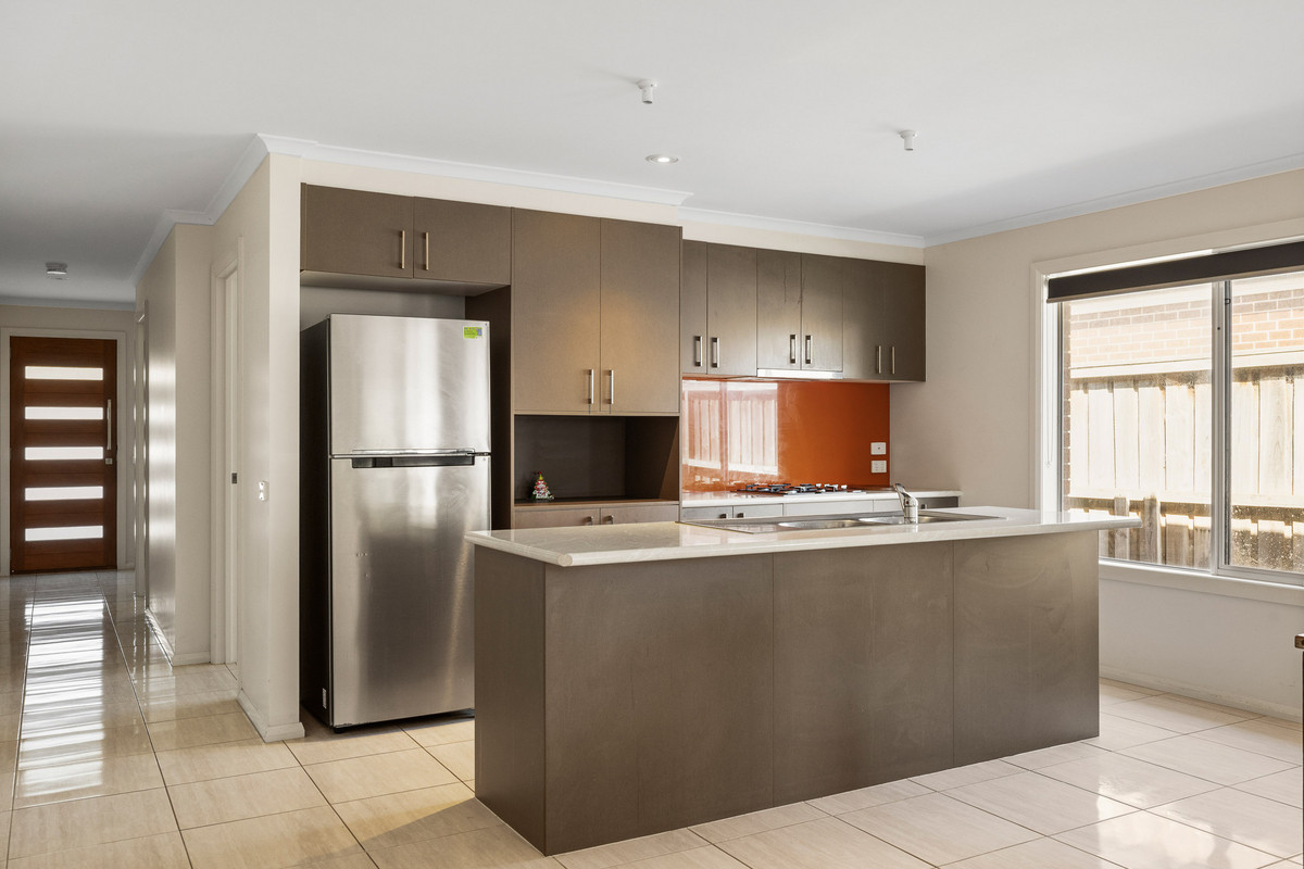 21 Grampian Boulevard, Cowes VIC 3922, Cowes - Thumbnail 2
