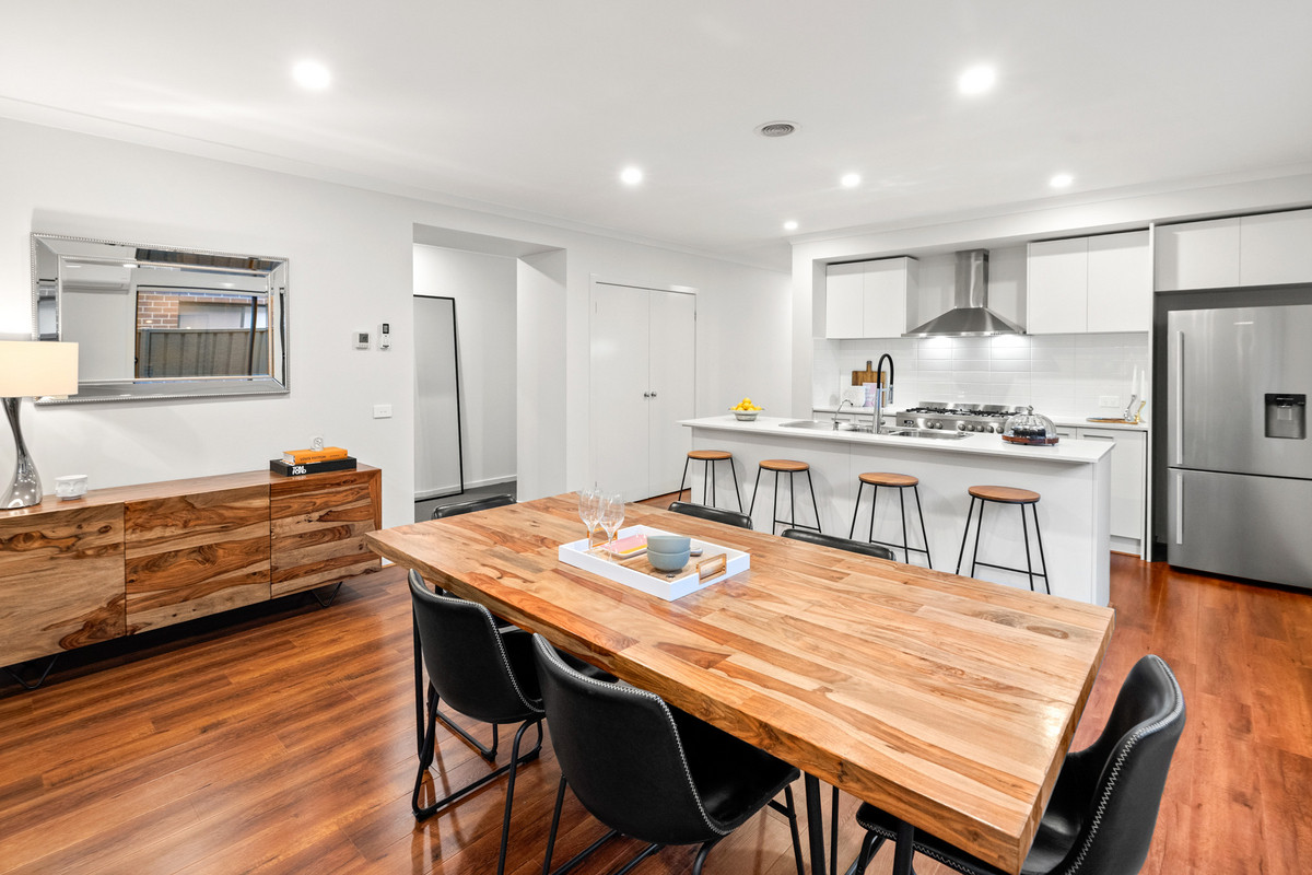 34 Riverglen Drive, Craigieburn VIC 3064, Craigieburn - Thumbnail 3