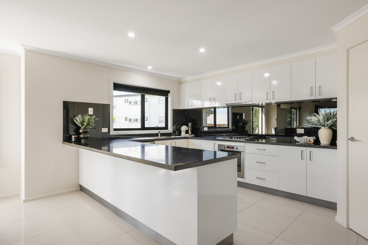 7 Ibis Court, Cowes VIC 3922, Cowes - Thumbnail 4