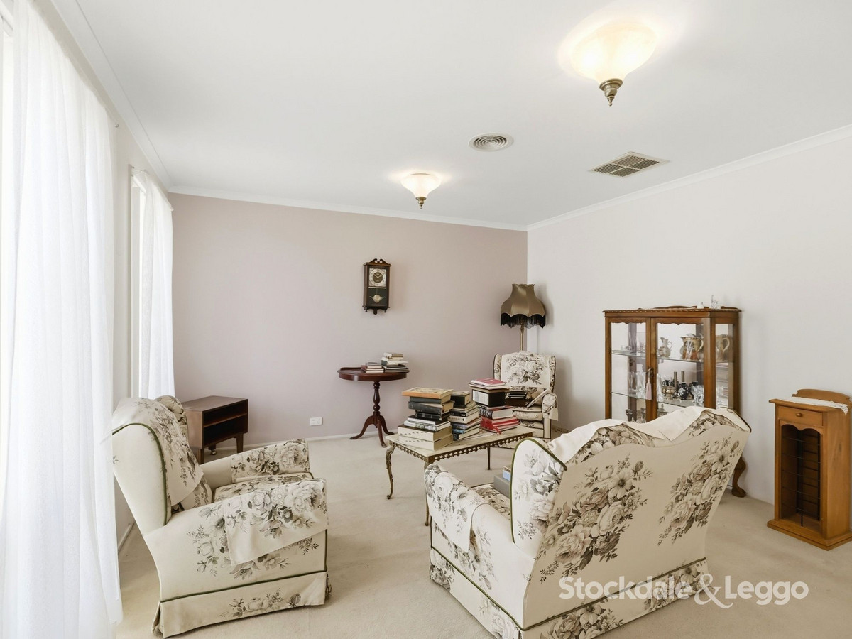 10 Peters Close, Maddingley VIC 3340, Maddingley - Thumbnail 2
