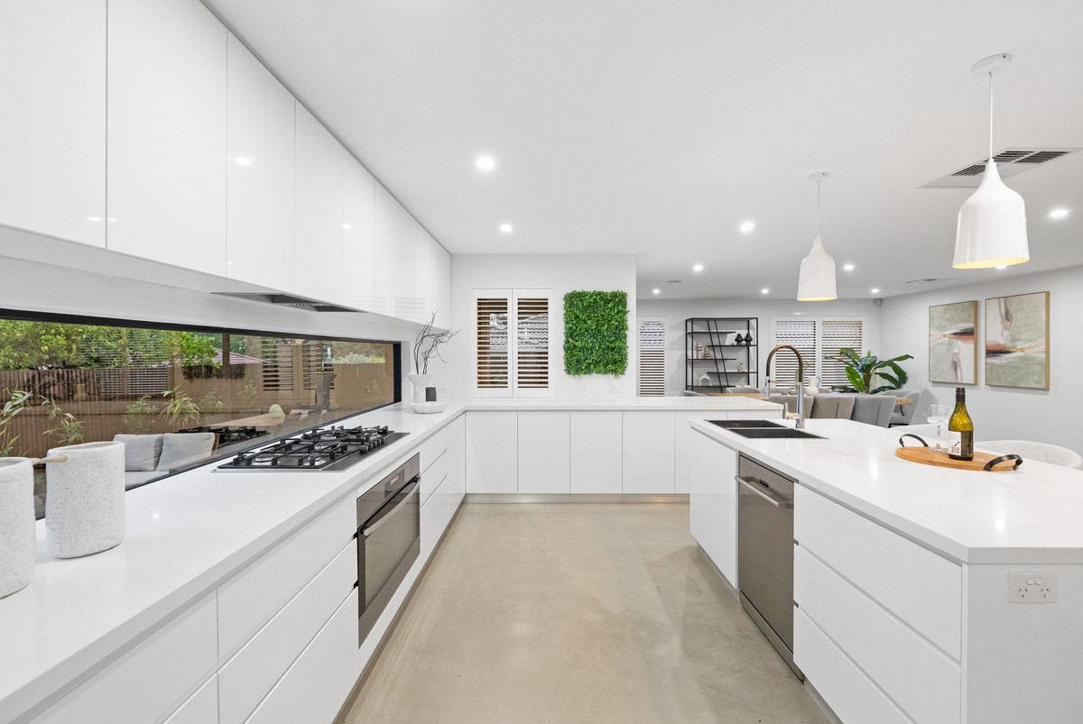 4 Lockhart Avenue, Attwood VIC 3049, Attwood - Thumbnail 3