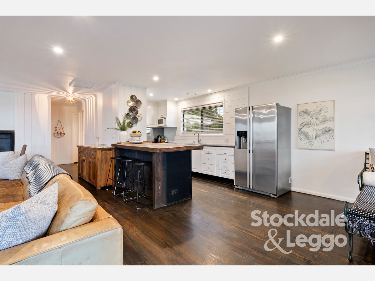 27 Goolgowie Street, Rosebud VIC 3939, Rosebud - Thumbnail 4