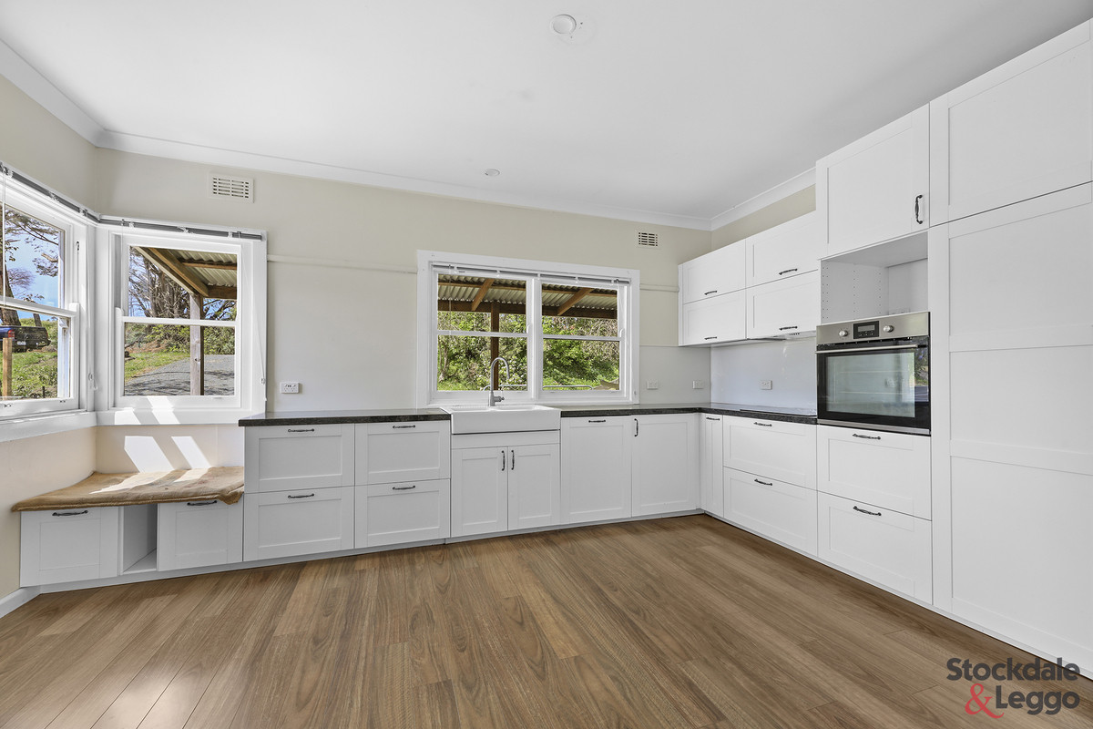 5 Thorpdale Road, Mirboo North VIC 3871, Mirboo North - Thumbnail 4