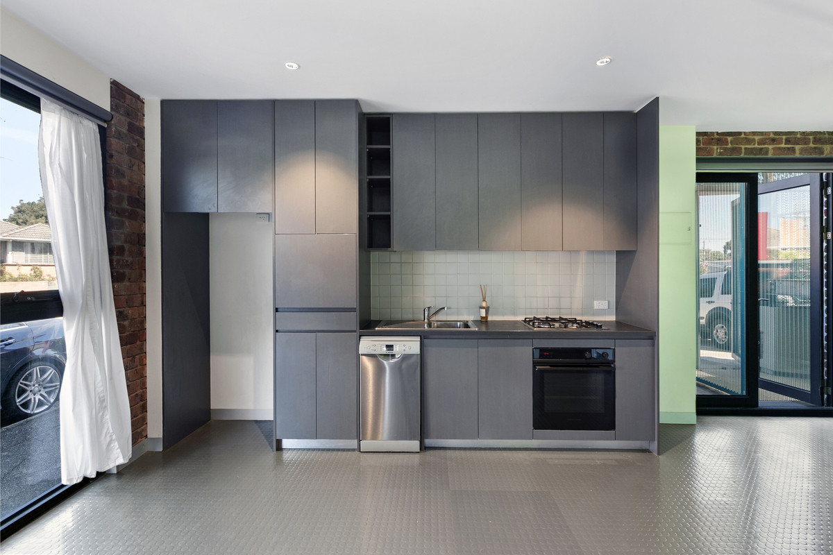 1 / 67 Noorong Avenue, BUNDOORA VIC 3083, Bundoora - Thumbnail 2