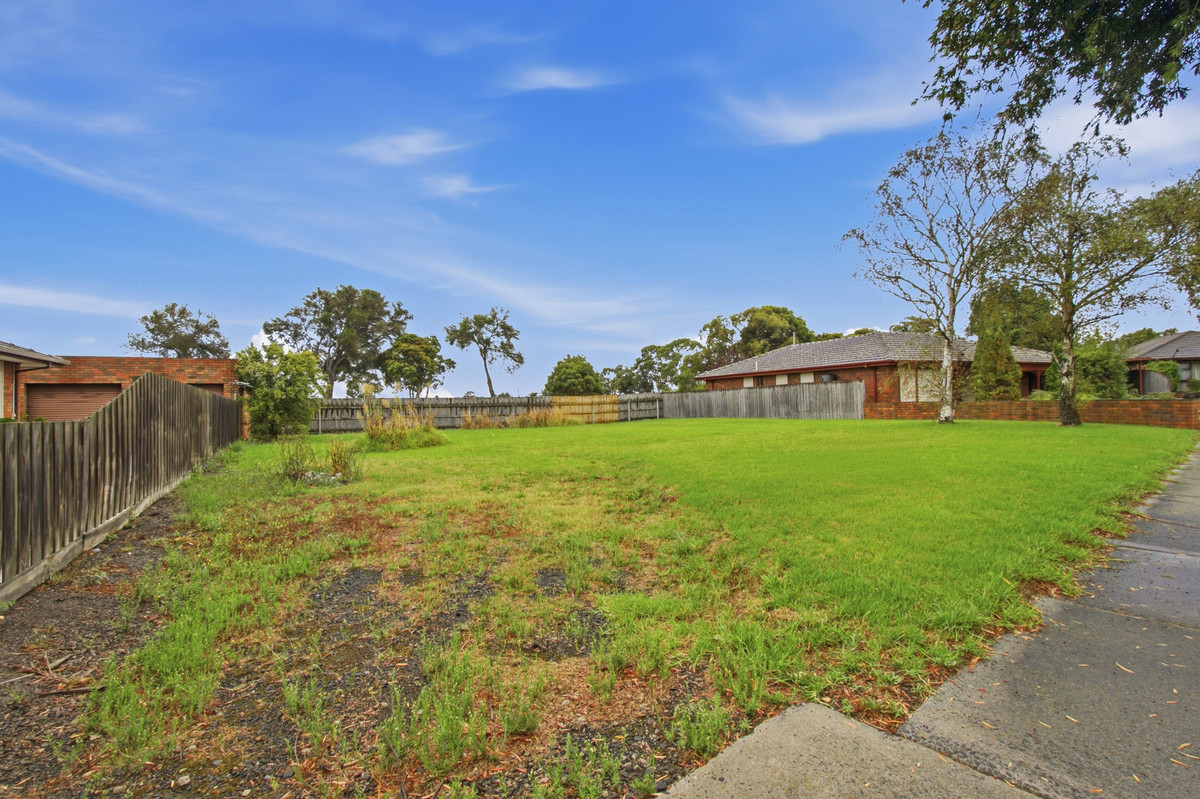 43 Spring Court, Morwell VIC 3840, Morwell - Image 1