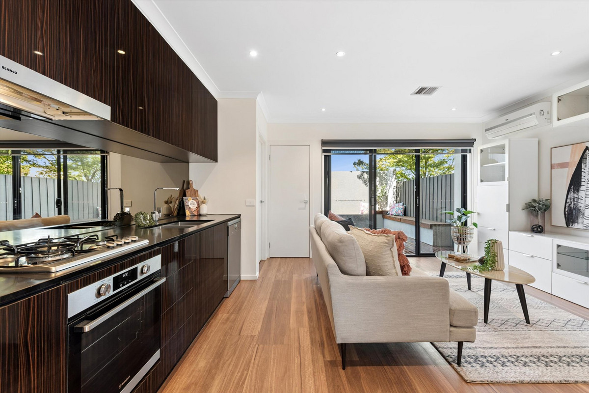 55 Belsay Chase, Chirnside Park VIC 3116, Chirnside Park - Thumbnail 2