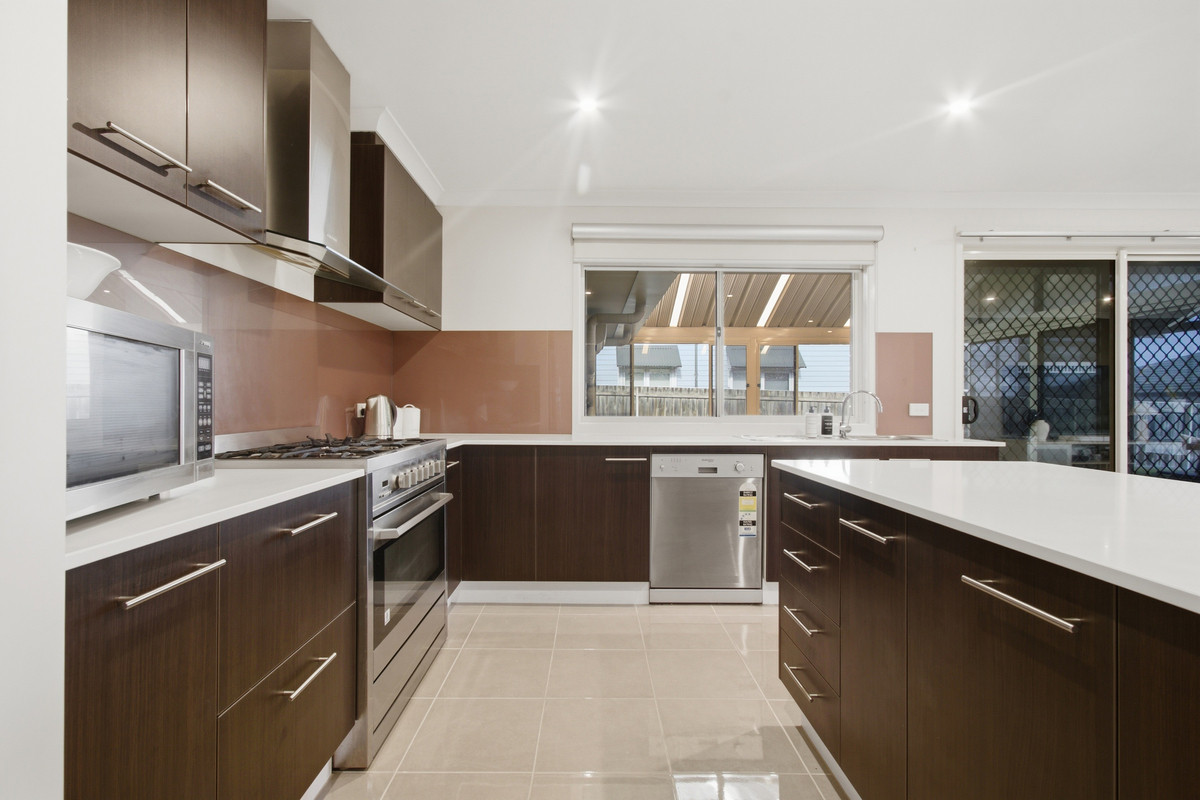 31 Sweetwater Place, Moe VIC 3825, Moe - Thumbnail 4