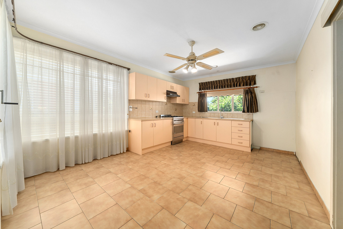 16 Bourchier Street, Glenroy VIC 3046, Glenroy - Thumbnail 3
