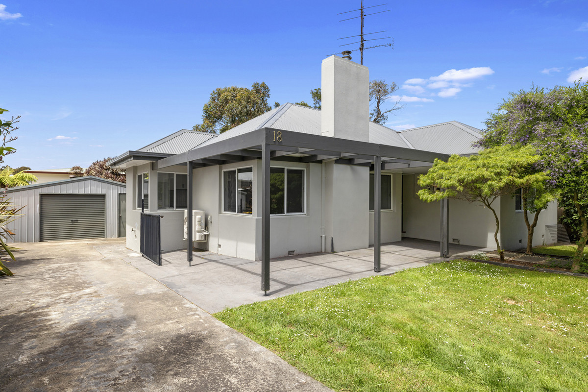 18 Nautilus Road, INVERLOCH VIC 3996, Inverloch - Image 1